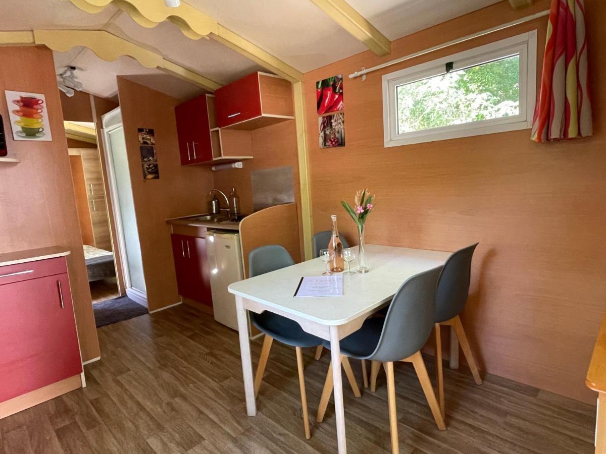 Les Chalets De Labeaume Exterior foto